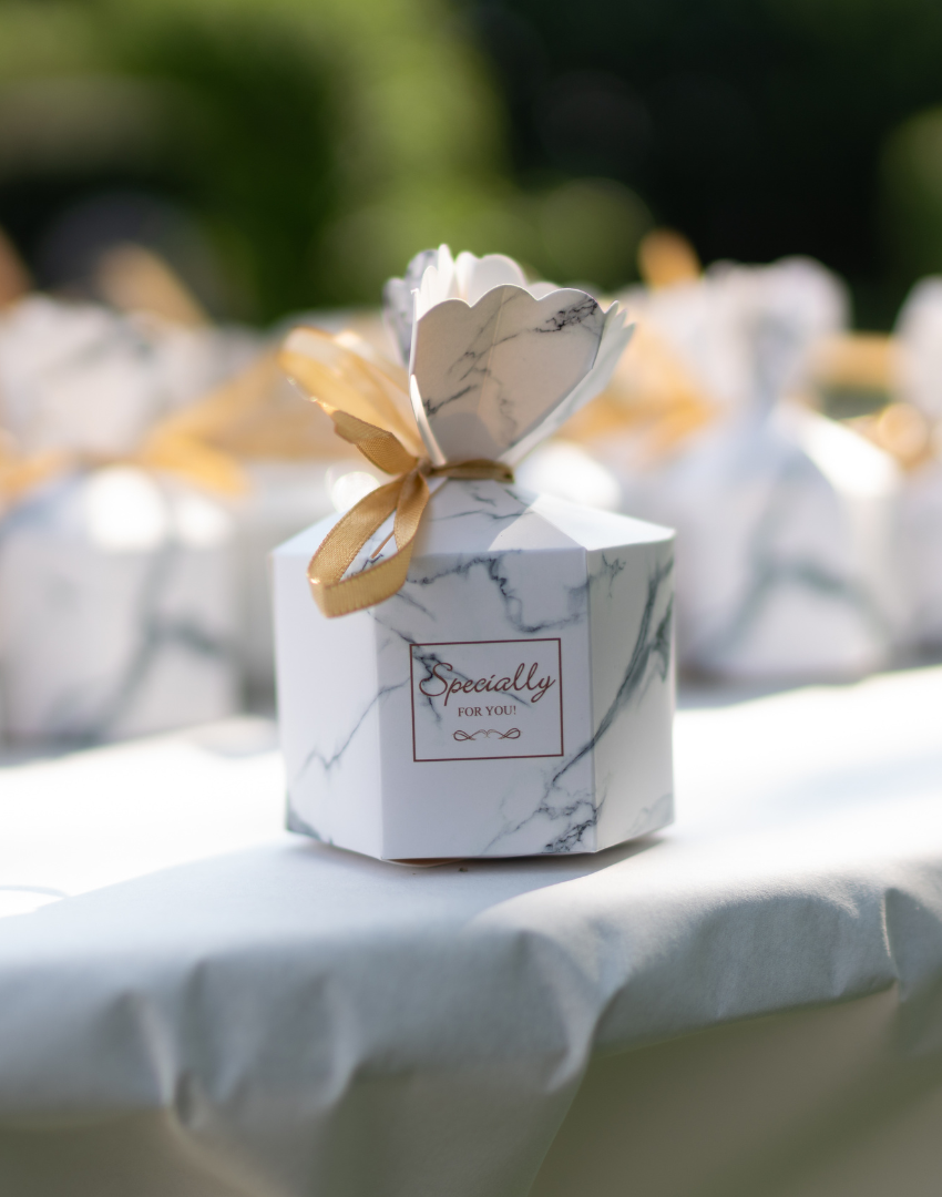 Return Favors & Mini Gifts